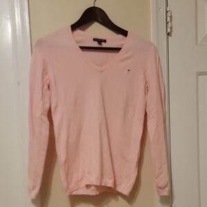 Tommy Hilfiger Women's Soft Pink V-Neck Sweater